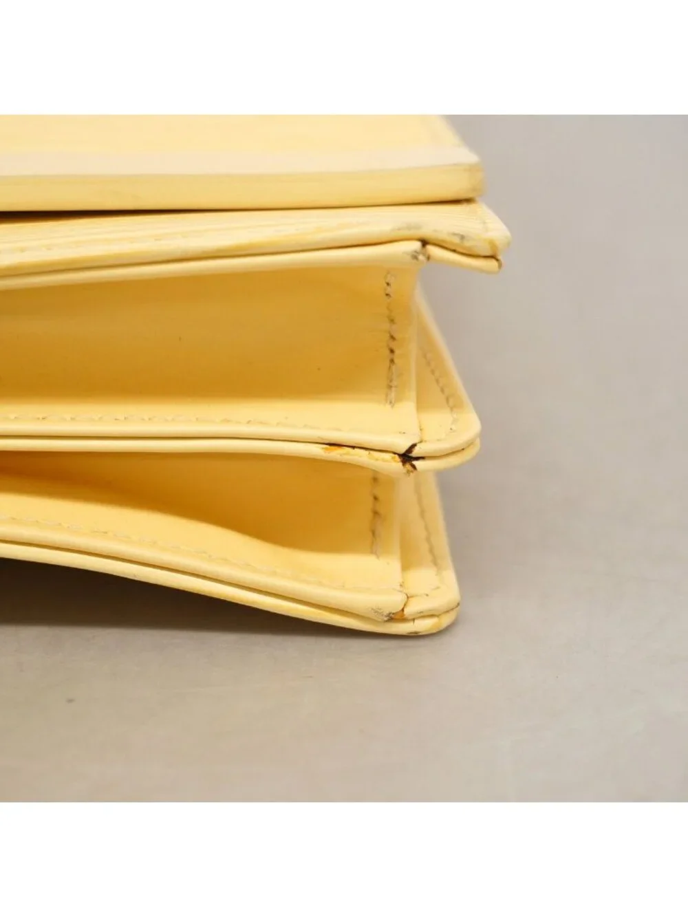 Louis Vuitton Shoulder Bag Epi Biarritz Vanilla